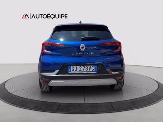 RENAULT Captur 1.6 E-Tech hybrid Intens 145cv auto