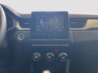 RENAULT Captur 1.6 E-Tech hybrid Intens 145cv auto