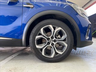 RENAULT Captur 1.6 E-Tech hybrid Techno Fast Track 145cv auto