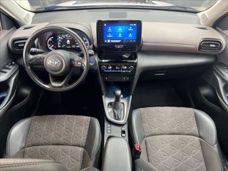 TOYOTA Yaris Cross 1.5h Lounge fwd 116cv e-cvt