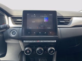 RENAULT Captur 1.6 E-Tech hybrid Intens 145cv auto