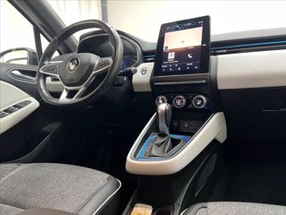 RENAULT Clio 1.6 E-Tech hybrid Serie limitata 140cv auto