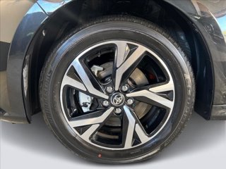 TOYOTA Yaris 1.5h Trend