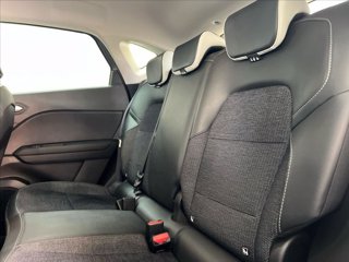 RENAULT Captur 1.6 E-Tech full hybrid Techno 145cv auto