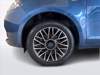 LANCIA Ypsilon 1.0 firefly hybrid Platino s&s 70cv