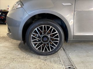 LANCIA Ypsilon 1.0 firefly hybrid Platino s&s 70cv